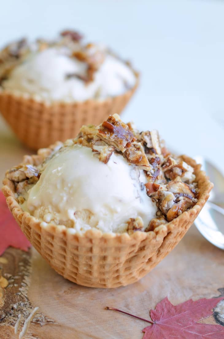 Recipe Maple Ice Cream With Pecan Praline Kitchn