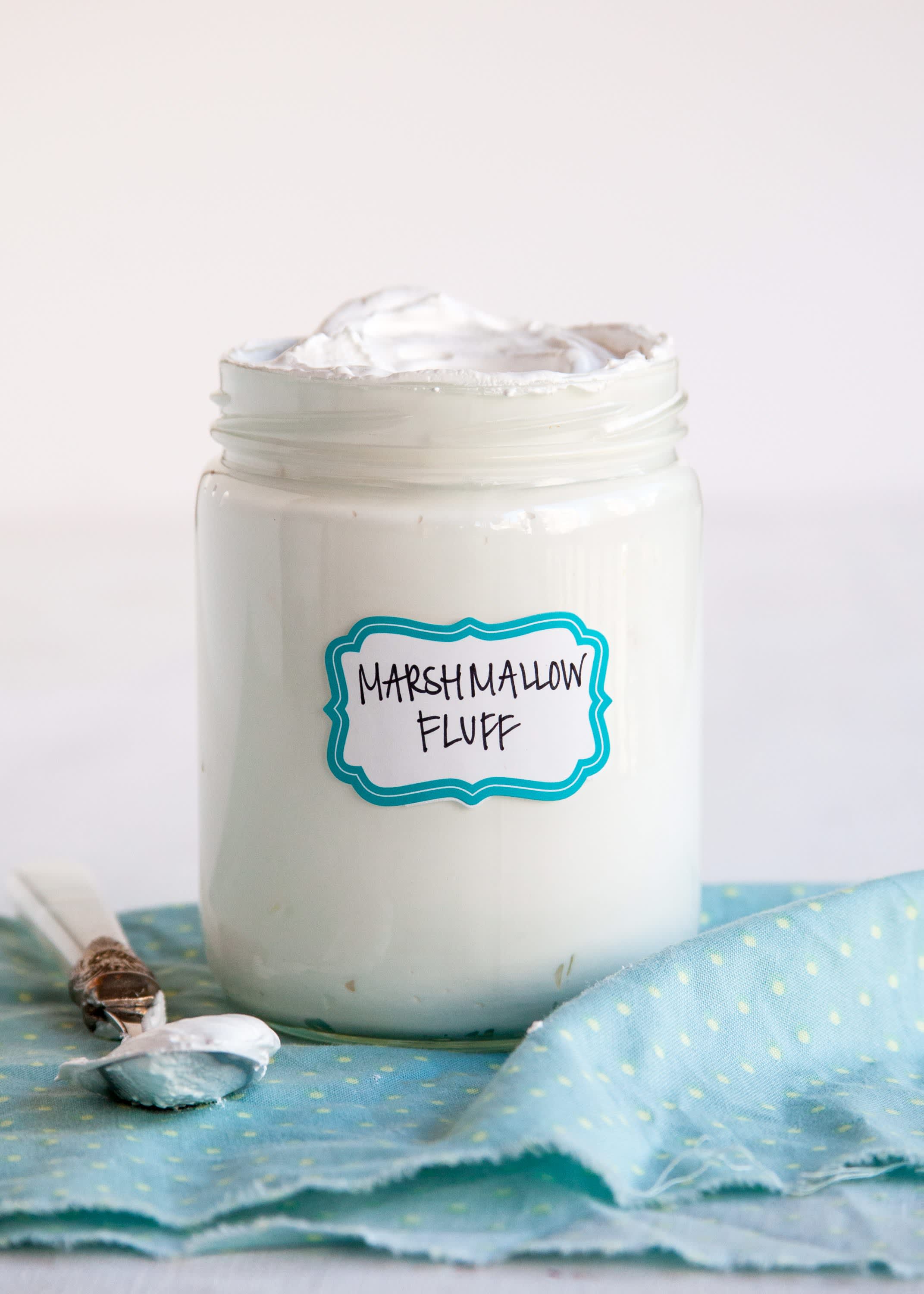 Homemade Marshmallow Fluff Recipe - Scrambled Chefs