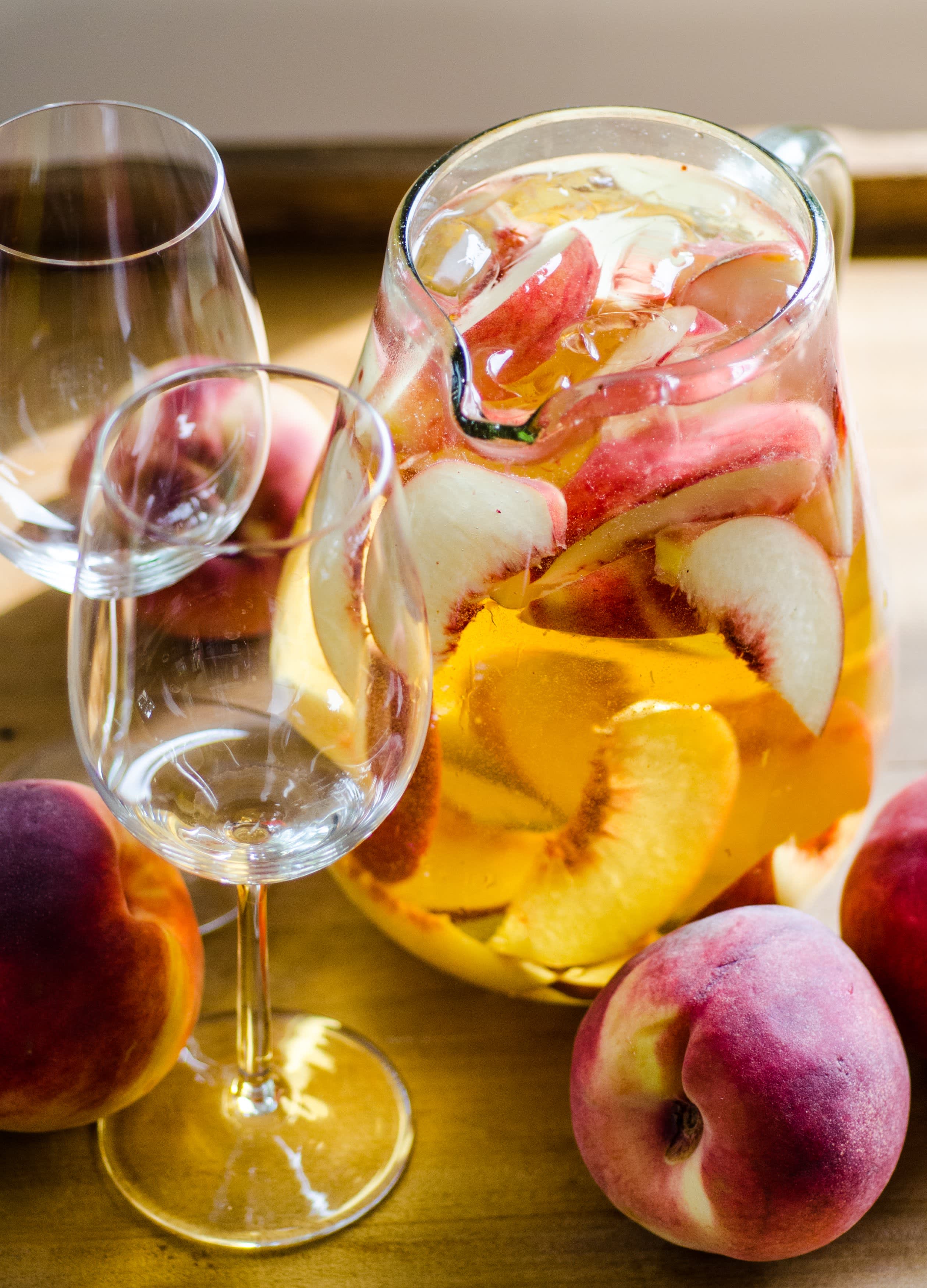 Sparkling Peach White Sangria Recipe