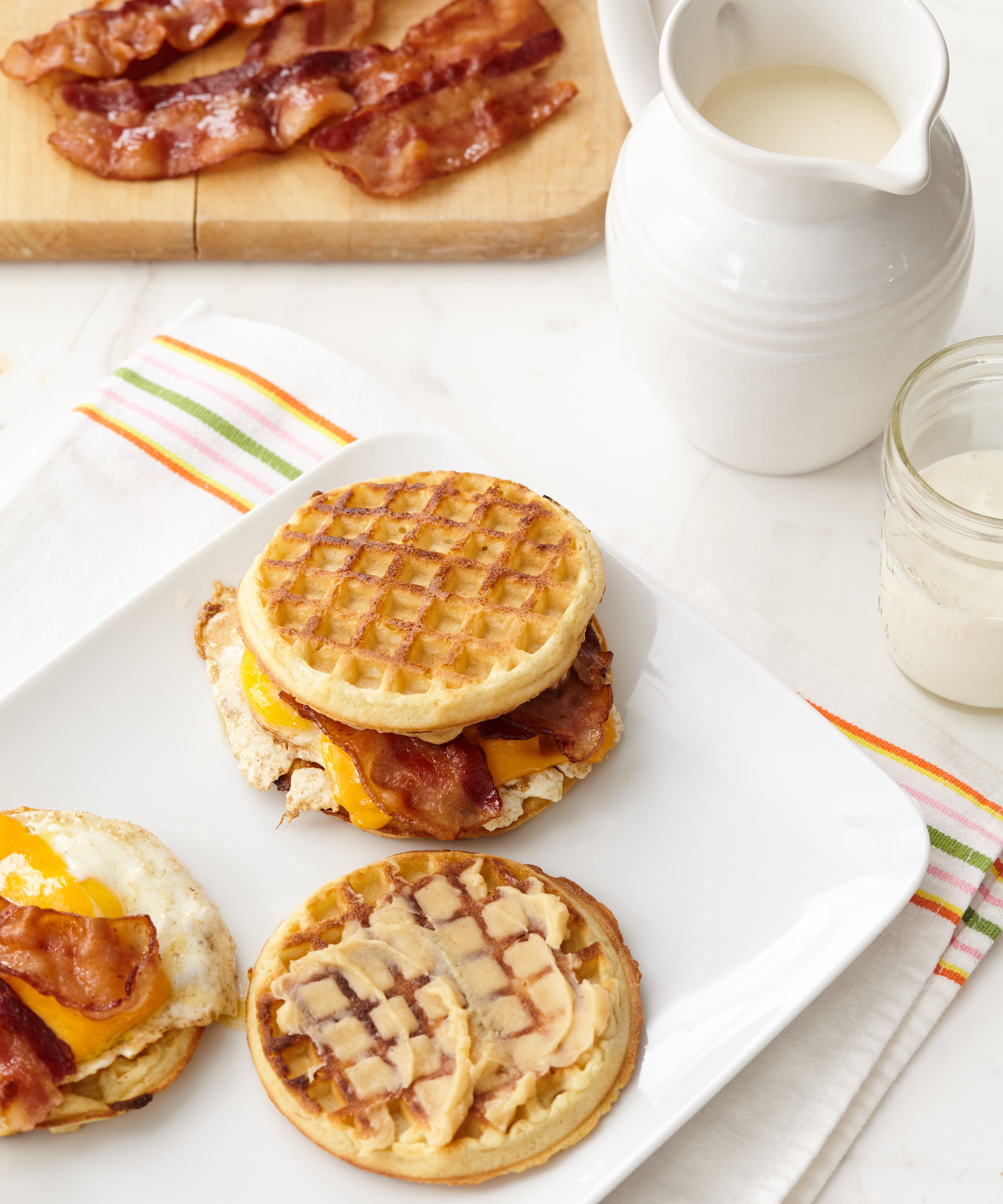 Make Delicious Breakfast Sandwiches And Waffles With This 2 - Temu