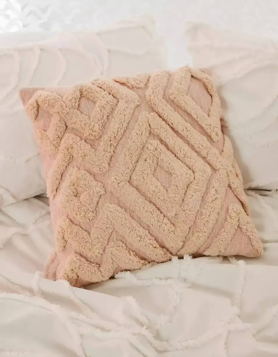 Best Cozy Pillows for Winter: Soft Sherpa, Poofs, Faux-Fur Throw