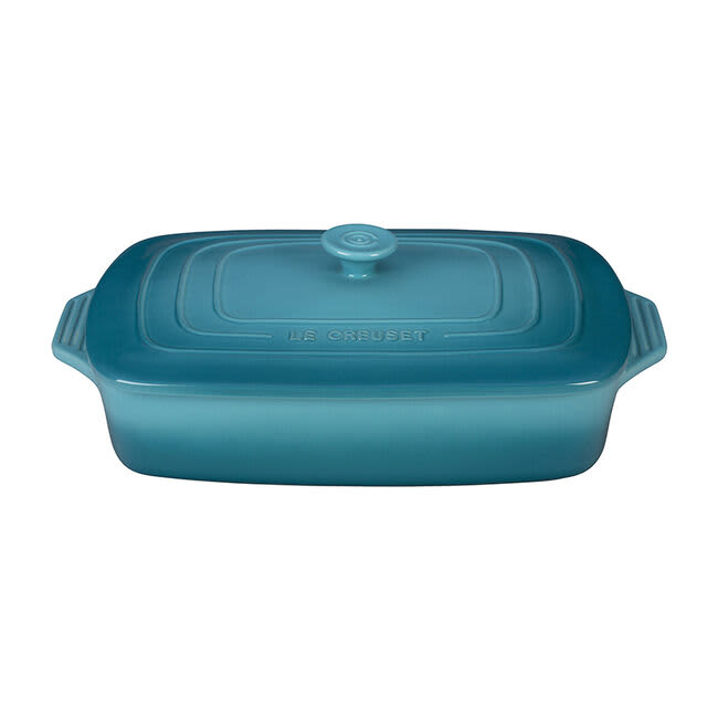 http://cdn.apartmenttherapy.info/image/upload/v1632162587/gen-workflow/product-database/RS1341_3.3L_Rectangular_Casserole_with_Lid_Caribbean_PG1148S-3217-lpr.jpg