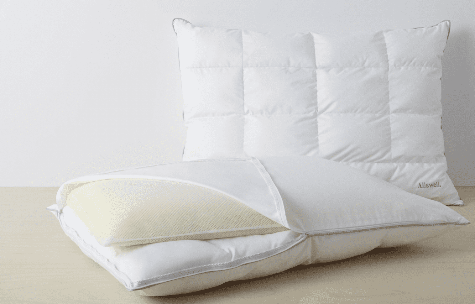 http://cdn.apartmenttherapy.info/image/upload/v1633366473/gen-workflow/product-database/The%20Reversible%20Pillow.png