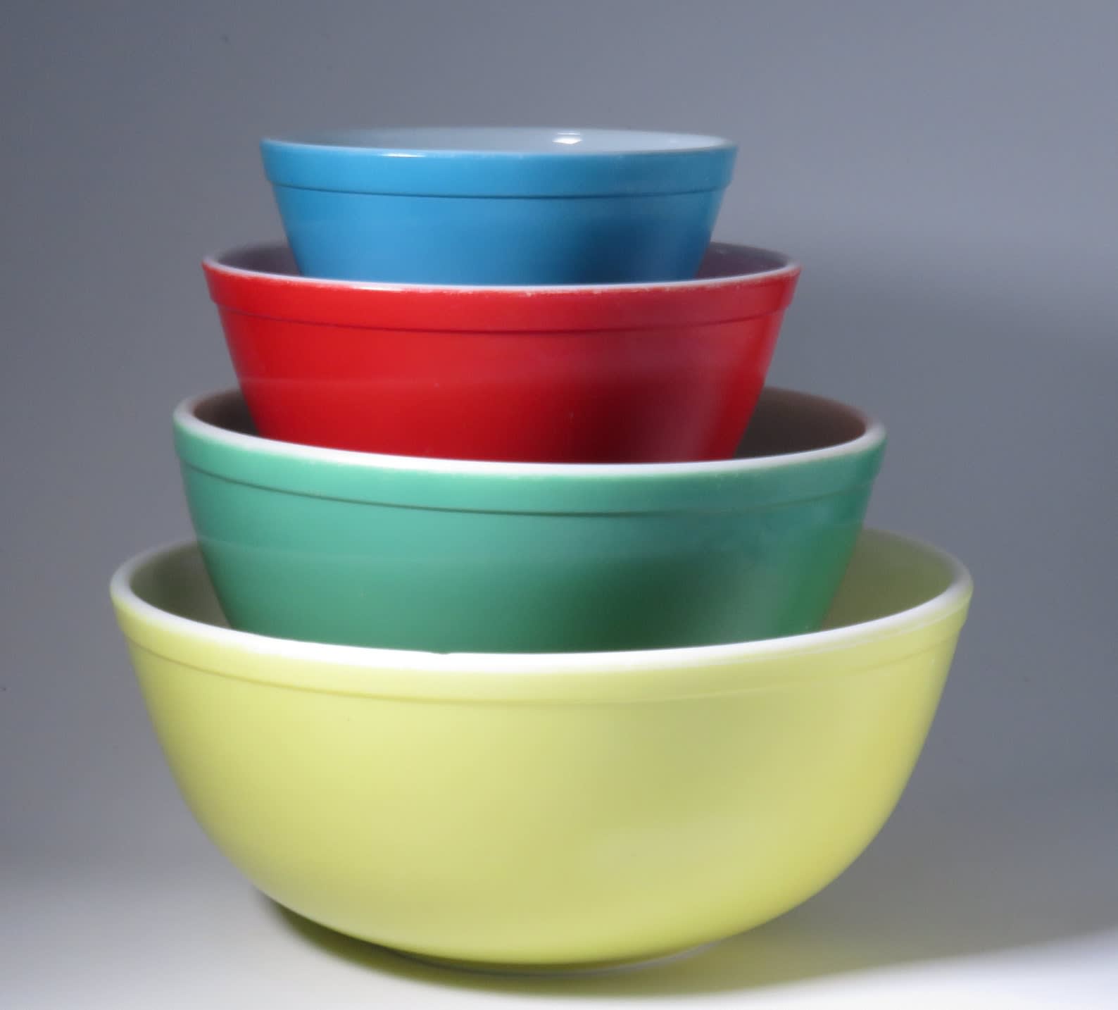 Pyrex, Primary Mixing Bowls (4 Bowls Only with Numbers