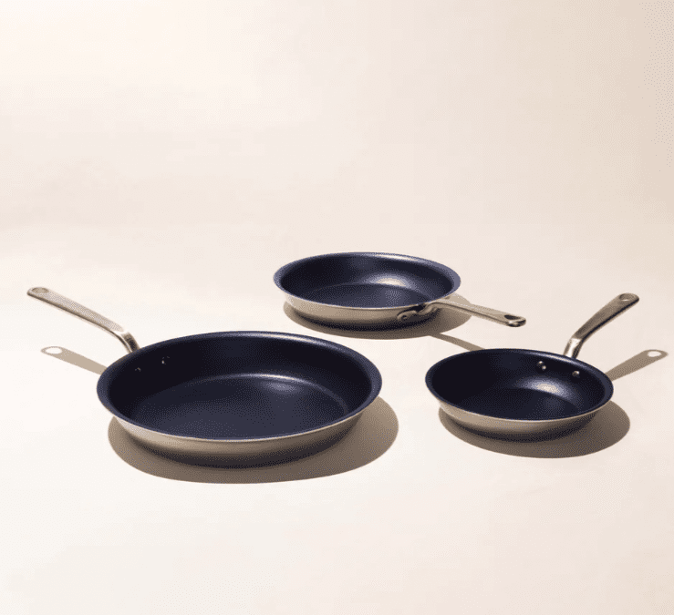 http://cdn.apartmenttherapy.info/image/upload/v1656090478/gen-workflow/product-database/made_in_nonstick_3_piece_cookware_set.png