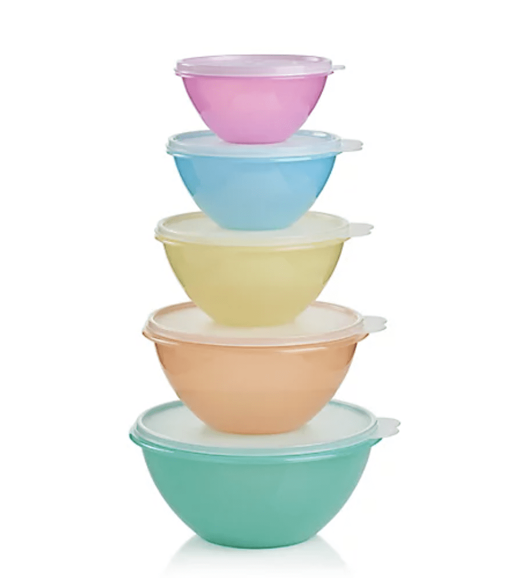 http://cdn.apartmenttherapy.info/image/upload/v1661362244/gen-workflow/product-database/TUPPERWARE_Wonderlier_5-Piece_All-Purpose_Bowls_Set_with_Lids.png