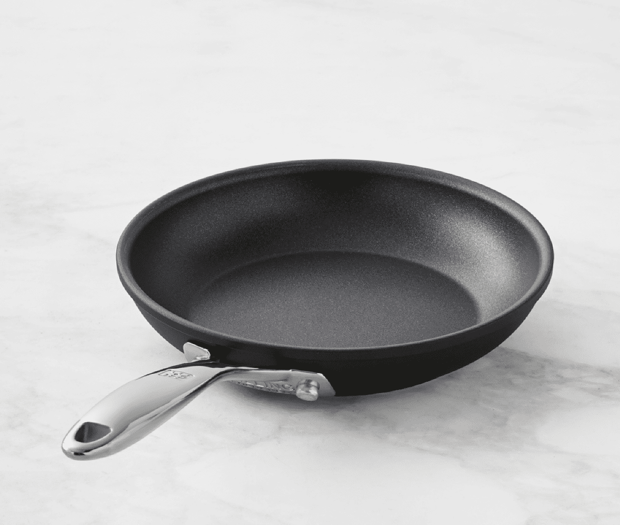 http://cdn.apartmenttherapy.info/image/upload/v1673638929/commerce/Zwilling-Forte-Nonstick-Fry-Pan.png