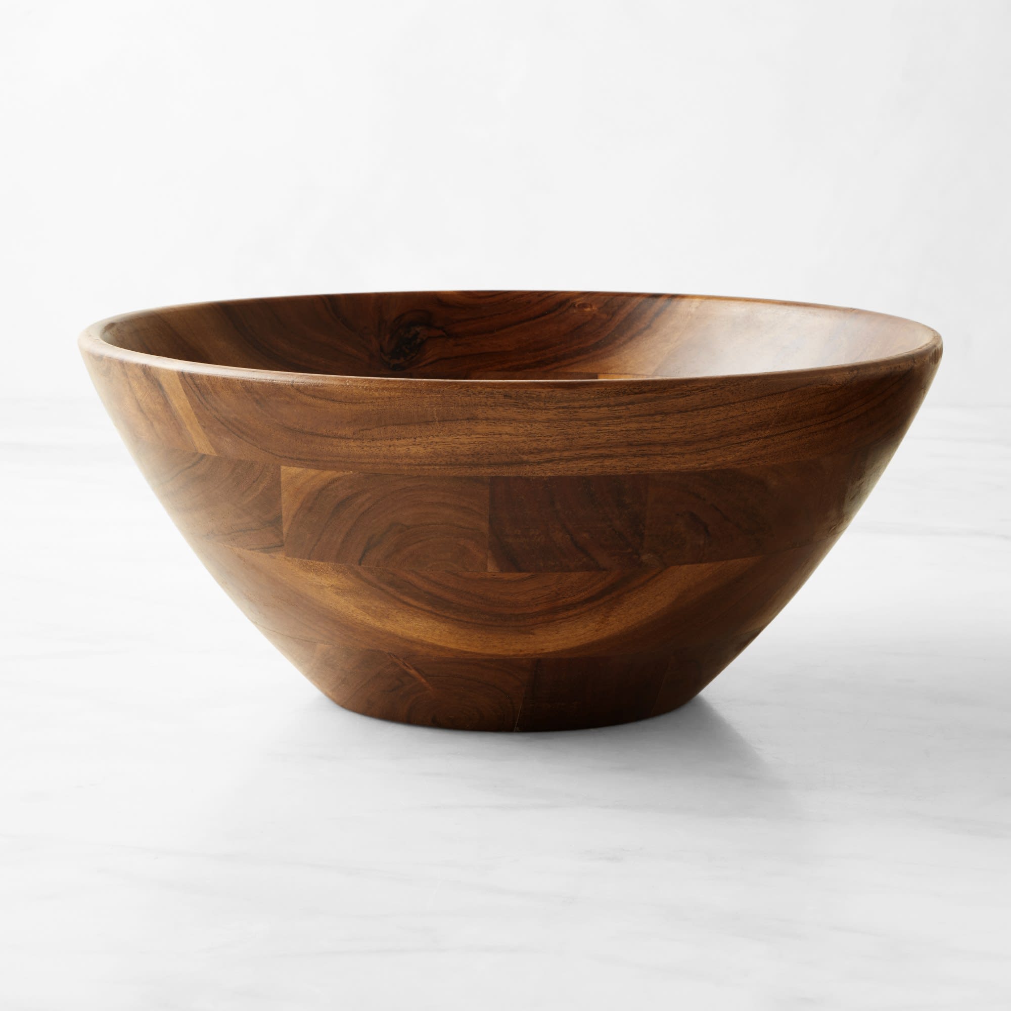 http://cdn.apartmenttherapy.info/image/upload/v1678400658/commerce/Open-Kitchen-14-Inch-Wood-Salad-Bowl-williams-sonoma.jpg