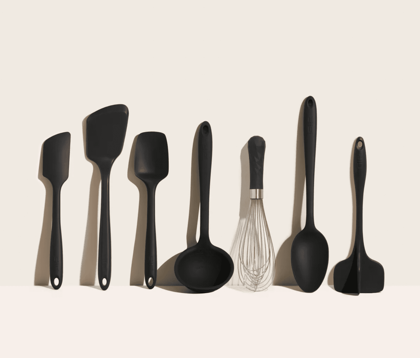 http://cdn.apartmenttherapy.info/image/upload/v1678467857/commerce/Gir-7-Piece-Ultimate-Tool-Set.png