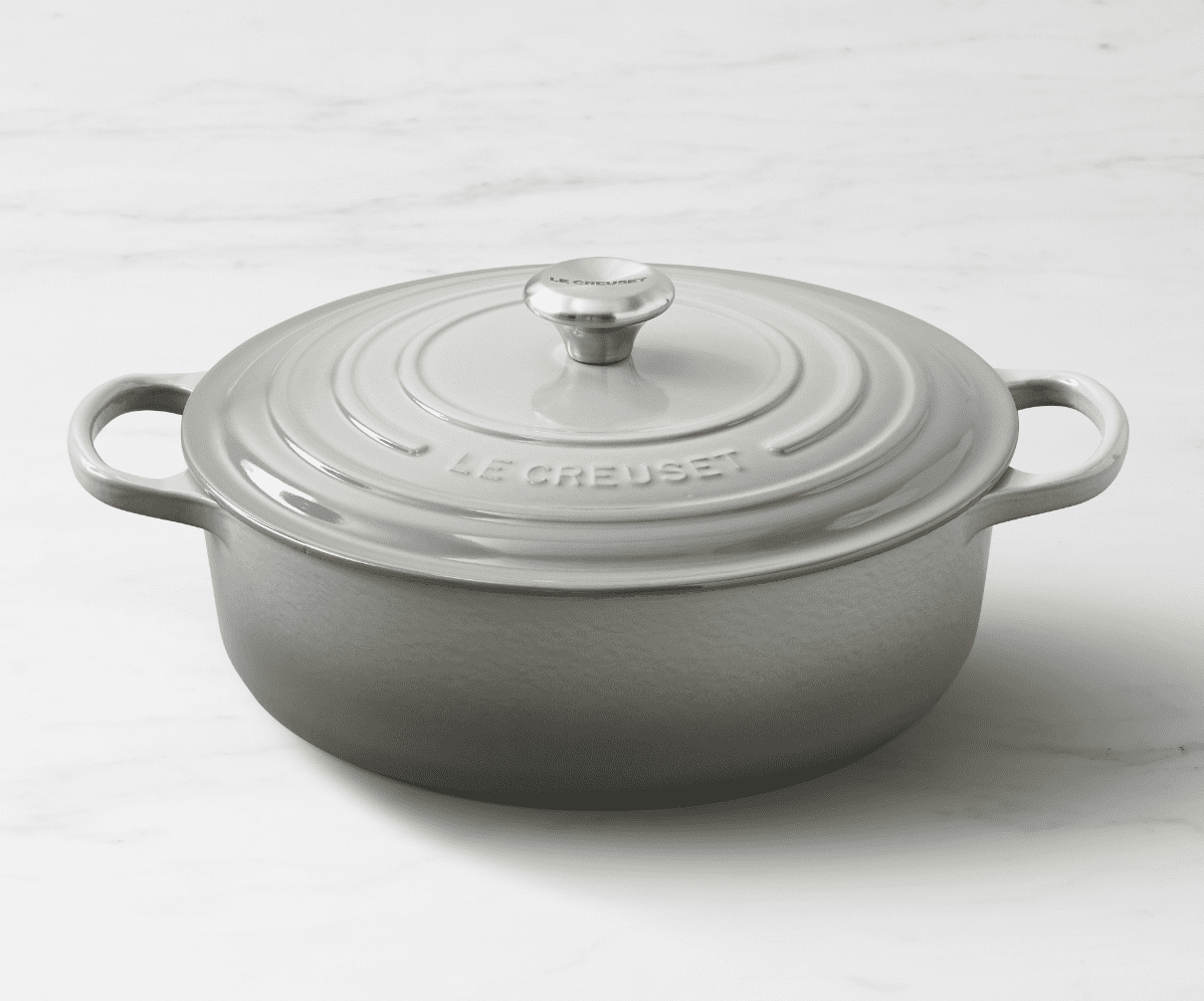 http://cdn.apartmenttherapy.info/image/upload/v1679942854/commerce/Williams-Sonoma-Le-Creuset-Wide-Dutch-Oven.png