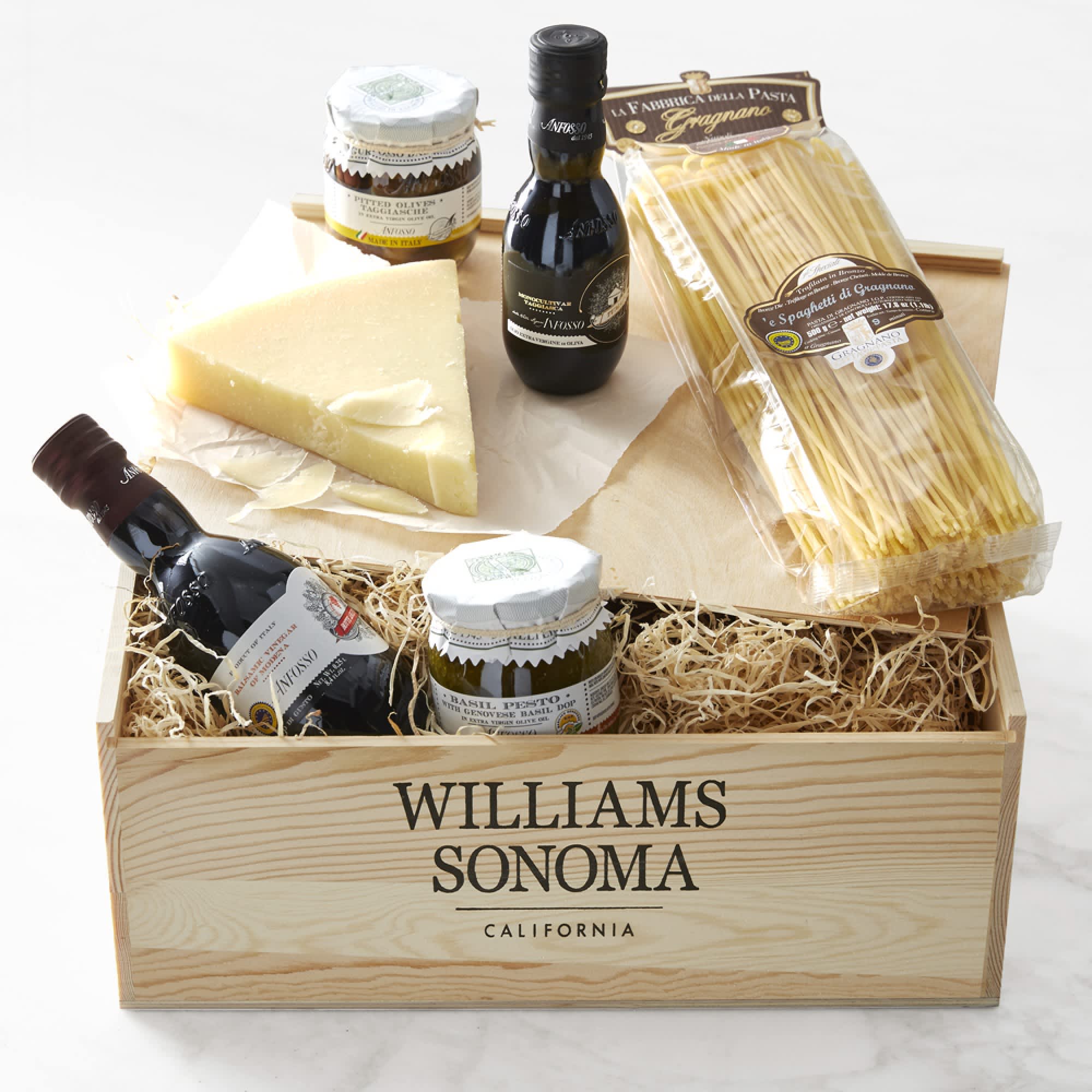 http://cdn.apartmenttherapy.info/image/upload/v1682529751/gen-workflow/product-database/williams-sonoma-italian-pantry-gift-crate.jpg