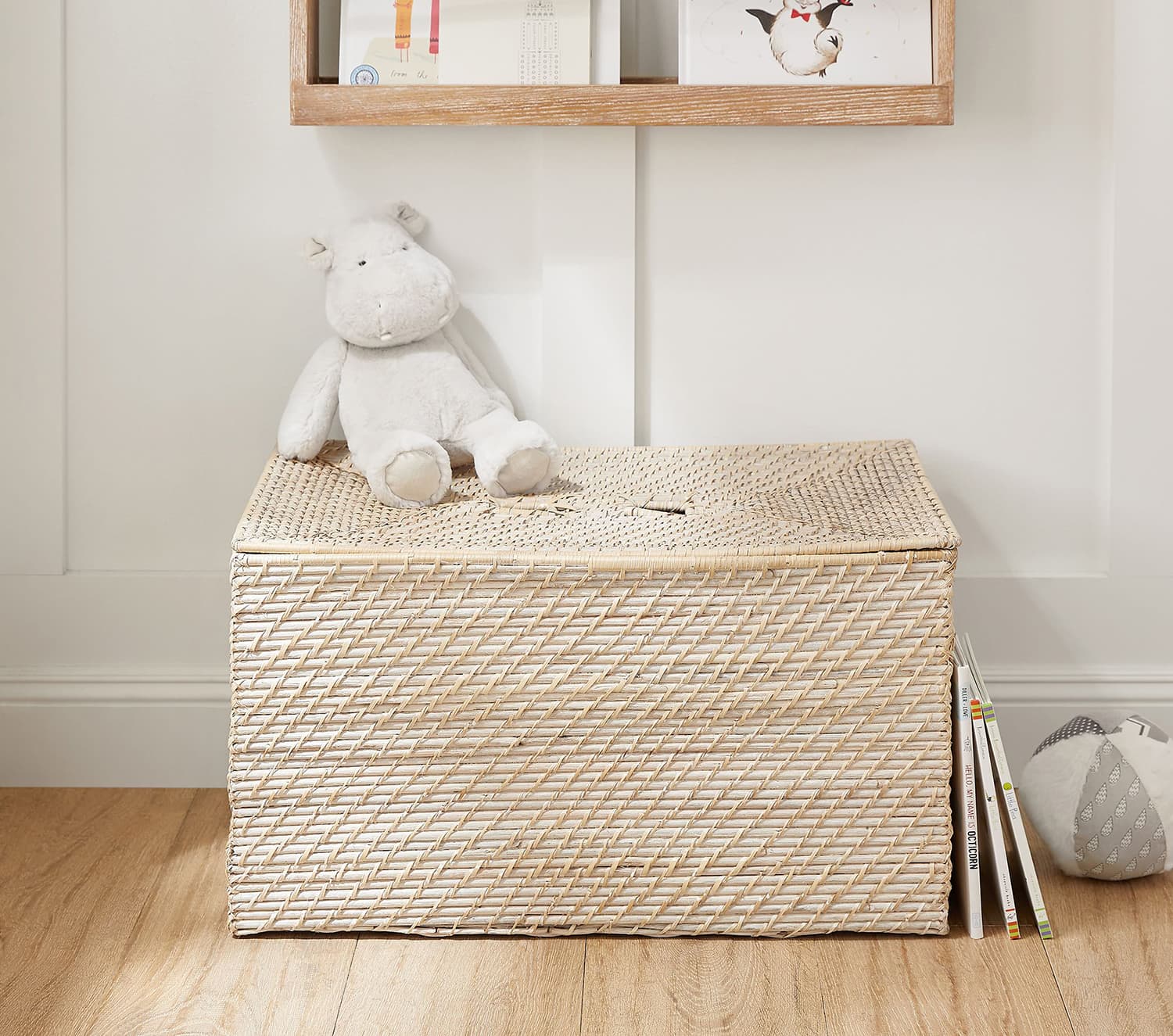 Pottery barn kids on sale toy box