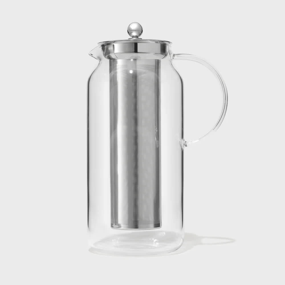 http://cdn.apartmenttherapy.info/image/upload/v1691013546/commerce/product-roundups/2023/2023-08-glass-pitchers/public-goods-infuser-pitcher.jpg