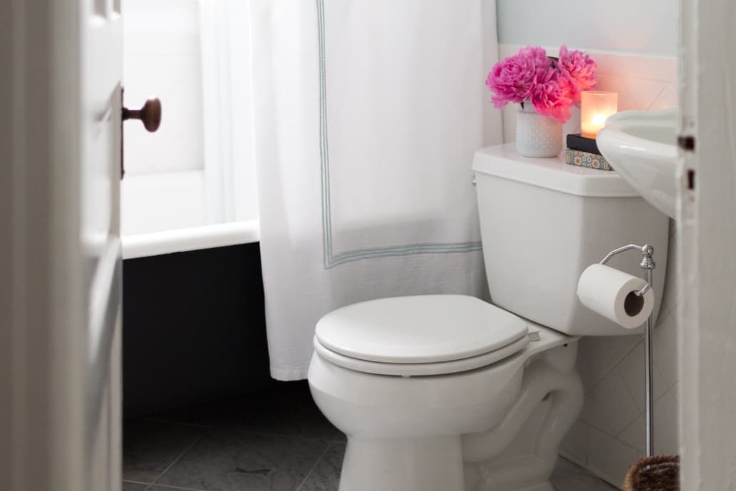 Cheap Bathroom Remodel Ideas That Look Expensive ...