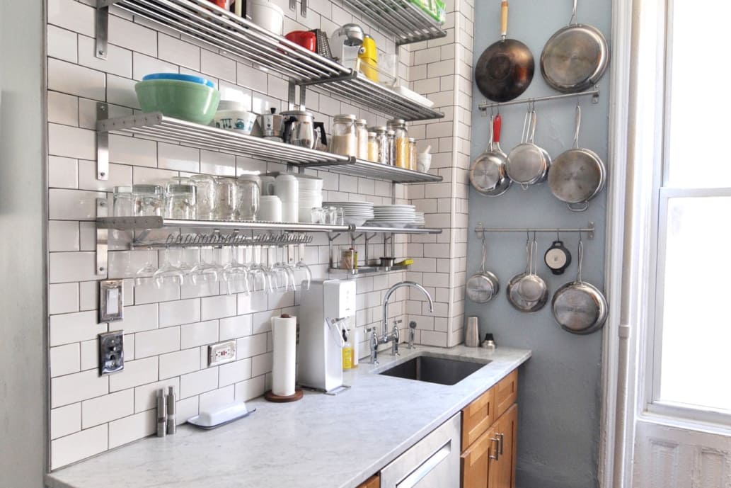 How to Organize a Small Apartment Kitchen: A 7-Step Plan ...