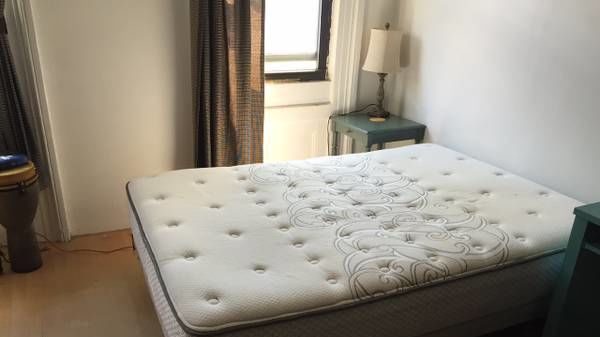 Sealy Posturepedic Mattress Box Frame Full Apartment