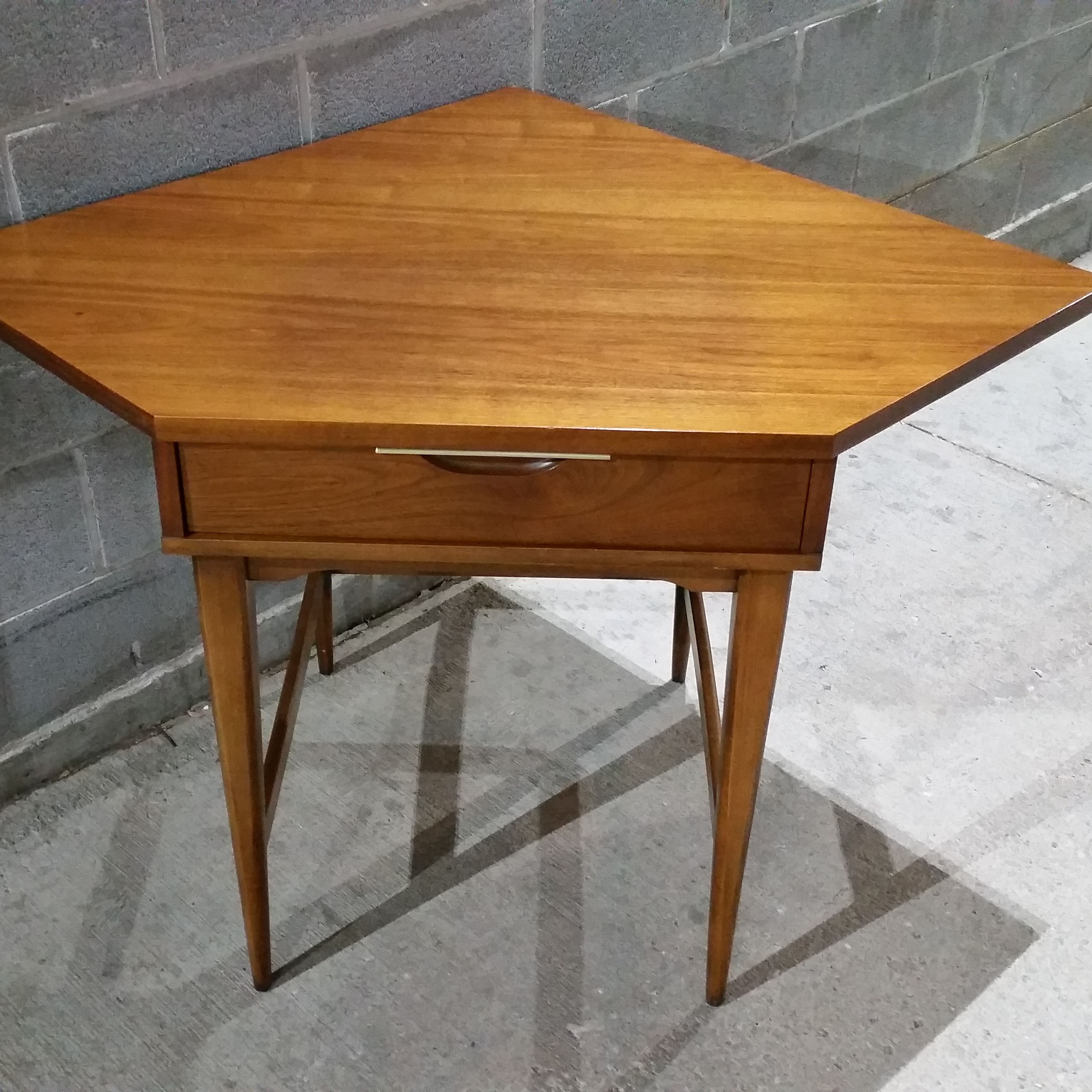 Mcm Kent Coffey Tableau Corner Desk Apartment Therapy S Bazaar