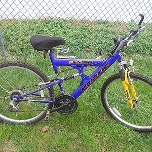 Pacific yx 2200 mountain cheap bike