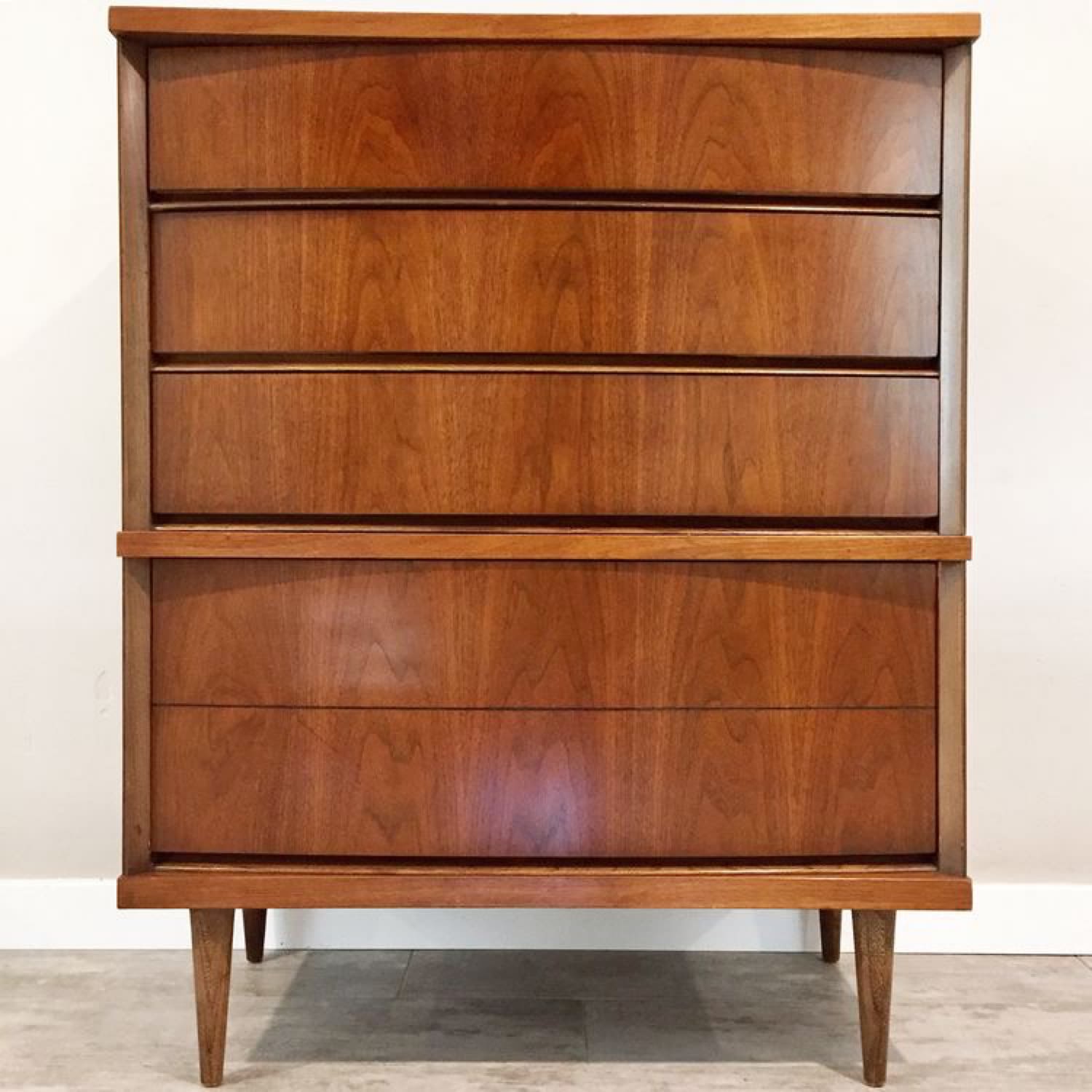 Mid Century Dresser Chest 1050s Apartment Therapy S Bazaar