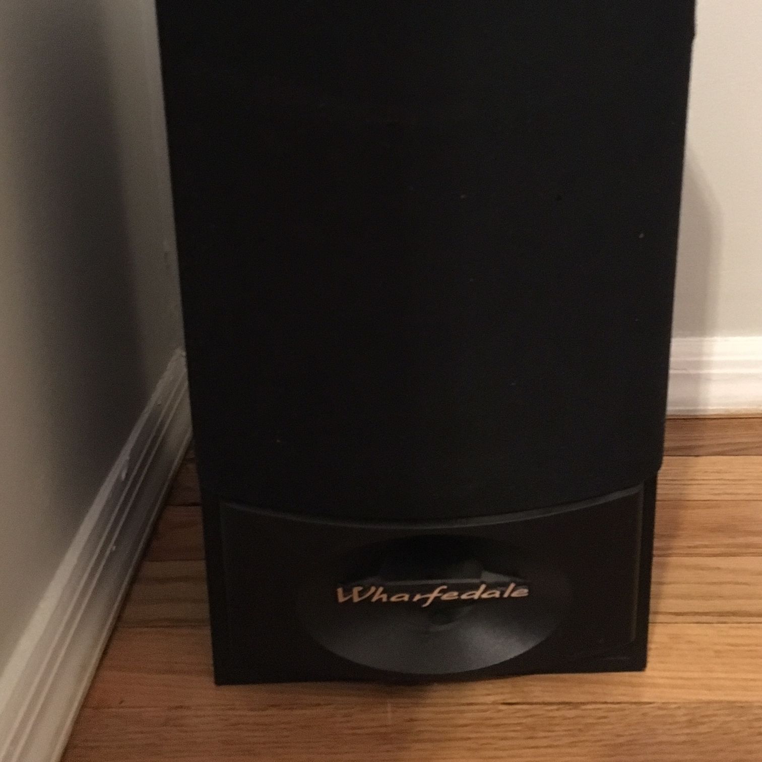 Wharfedale Valdus 200 Pair of Speakers