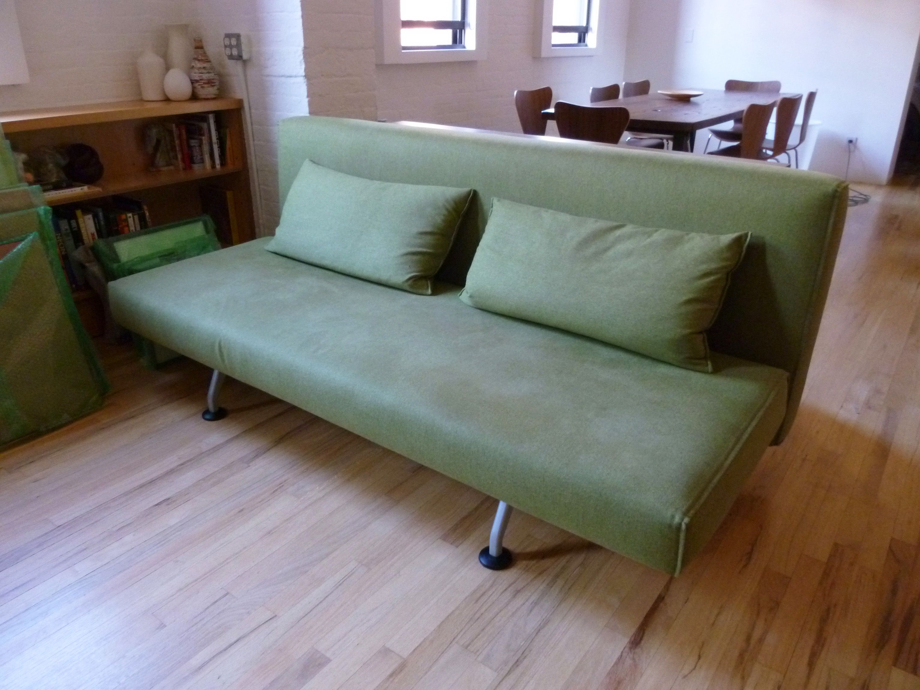 Design Within Reach Dwr Sliding Sleeper Sofa Apartment