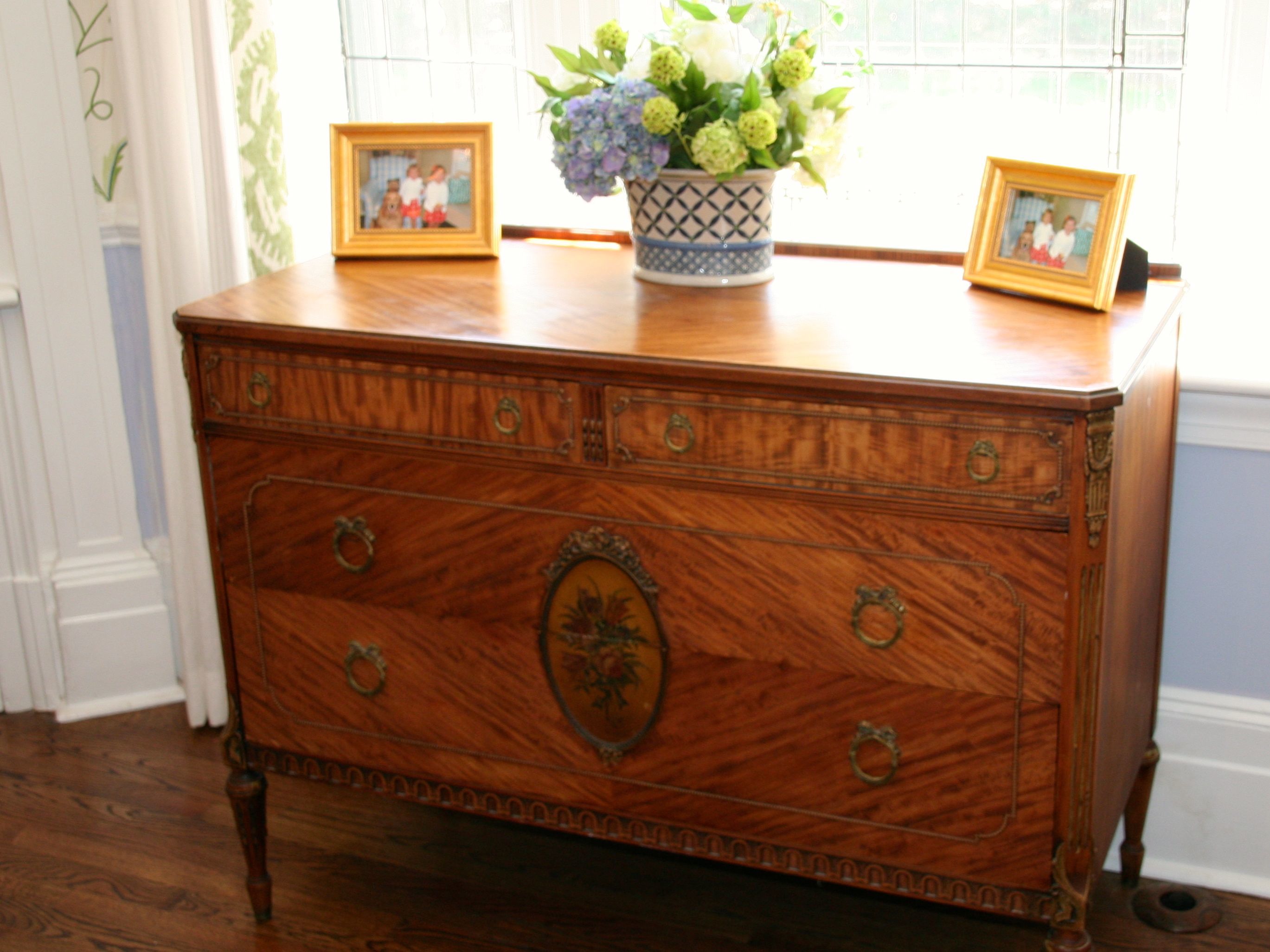 Heirloom Quality Dresser By Sligh Furniture Co Apartment