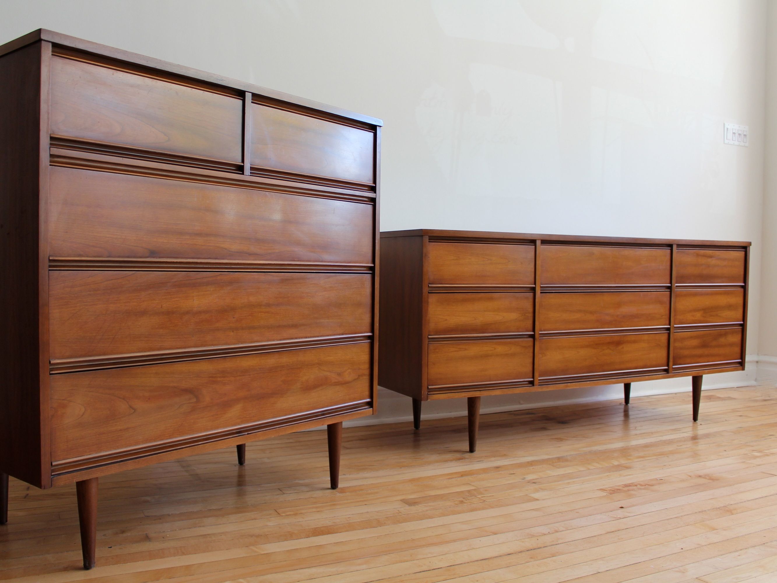 Mid Century Modern Dresser Set By Harmony House Apartment