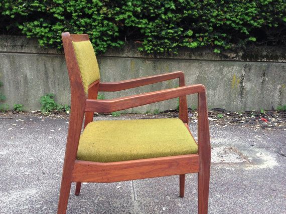 Jens Risom Playboy Chair In Original Fabric Apartment Therapy S Bazaar