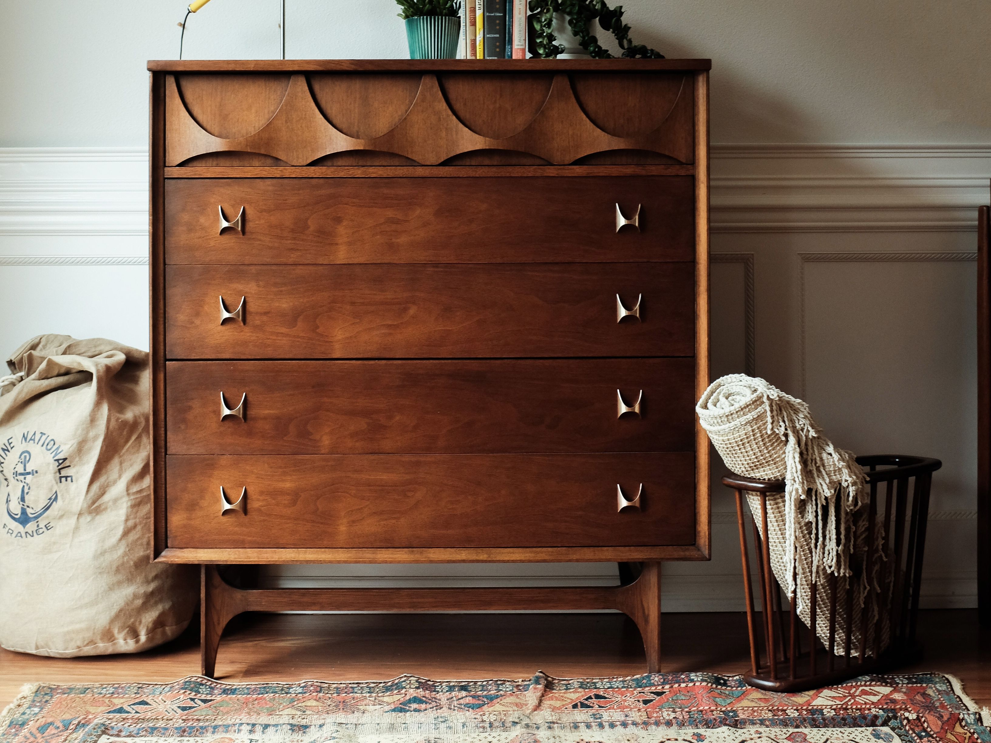 Broyhill Brasilia Highboy Dresser Chest Of Drawers Apartment