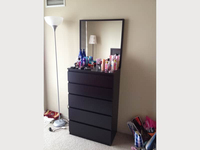Kullen Chest With 5 Drawers Queen Bed And Mattress Apartment