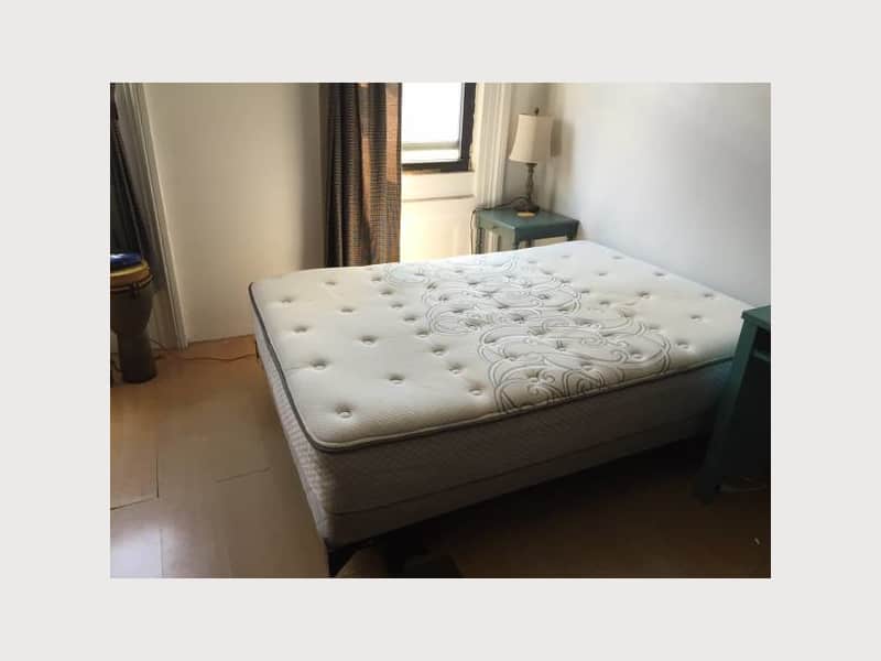 Sealy Posturepedic Mattress Box Frame Full Apartment
