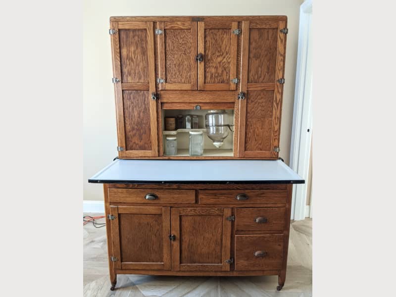 Antique Early 1900 S Hoosier Dutch Kitchen Cabinet Apartment Therapy S Bazaar