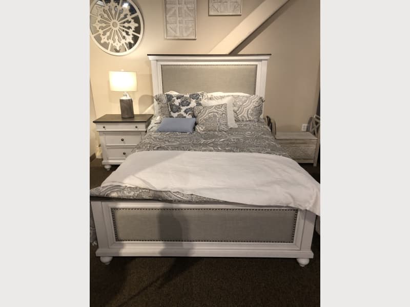 3 piece bedroom set with mattress included - Apartment ...