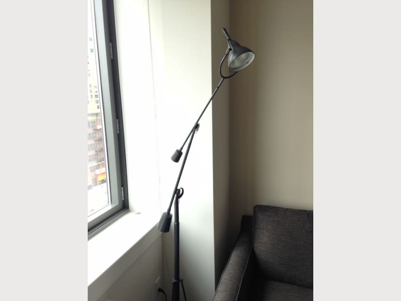 counterpoise task table lamp