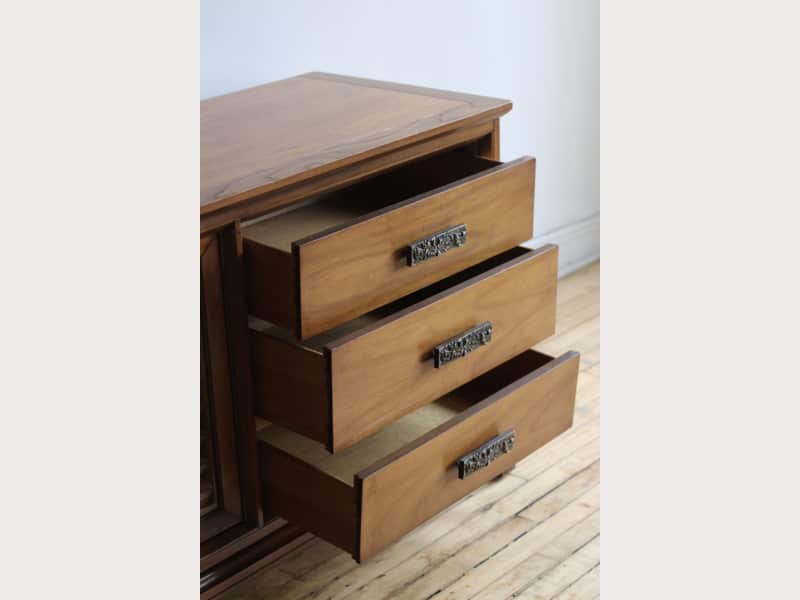 Mid Century Modern Kent Coffey Dresser and Mirror ... One thing we're definitely still digging is midcentury modern mirrors.