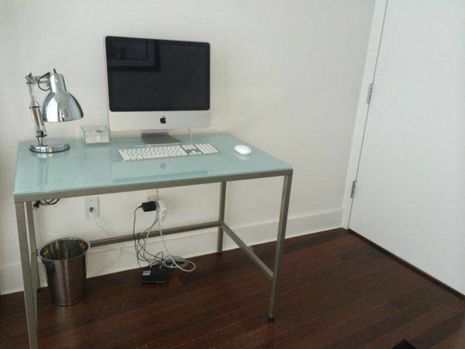 Cb2 Trig Desk Excellent Condition Apartment Therapy S Bazaar