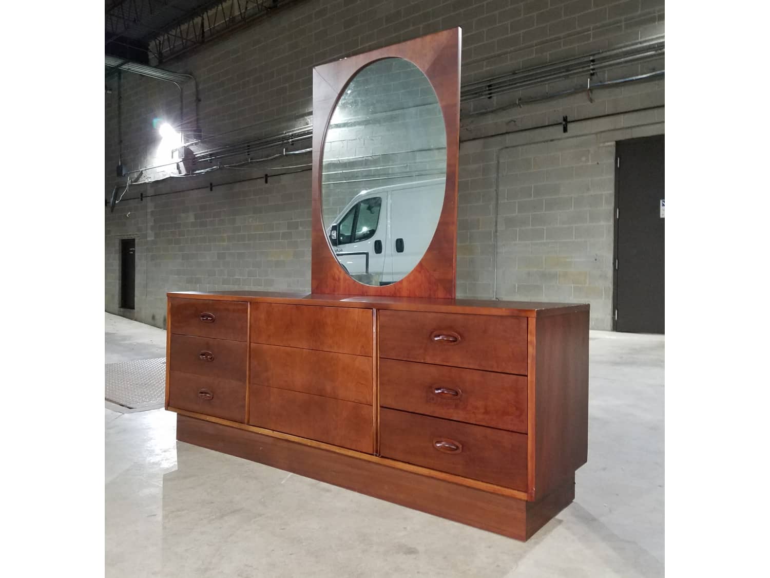 Mcm Dixie 9 Drawer Dresser Mirror Apartment Therapy S Bazaar