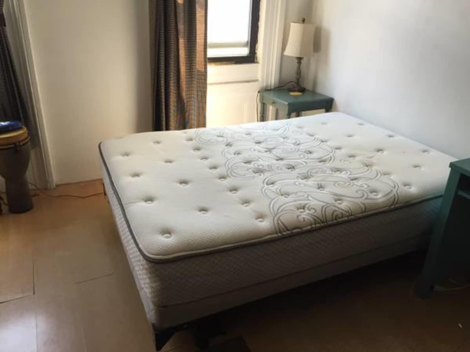 Sealy Posturepedic Mattress Box Frame Full Apartment Therapy S Bazaar