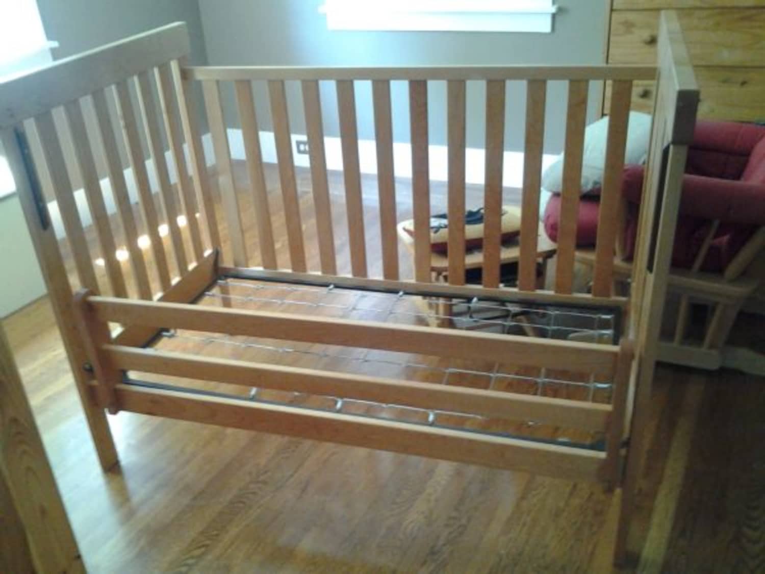 Pacific Rim Woodworking Toddler Bed 250 Apartment Therapy S