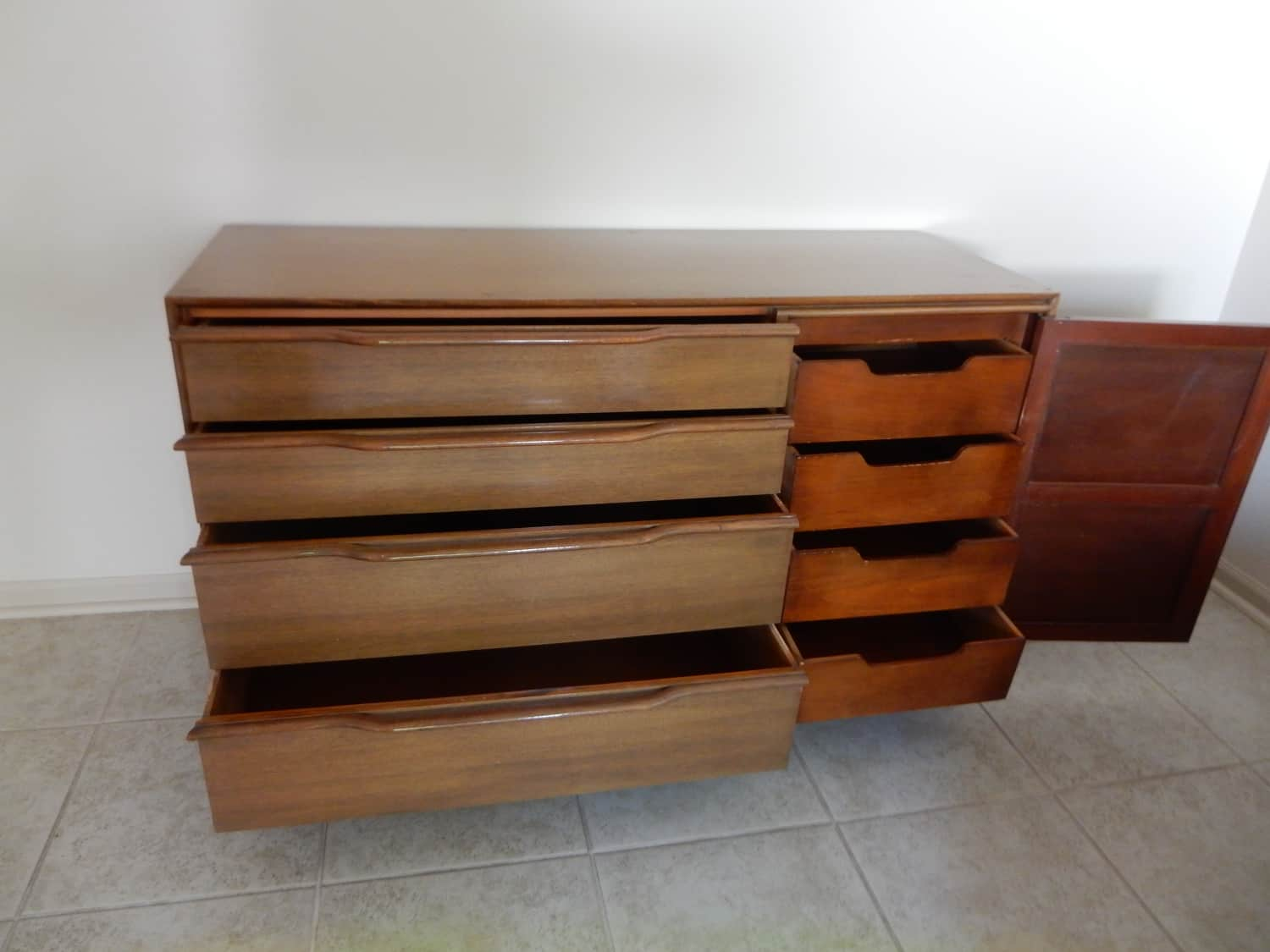 Mahogany Hickory Mfg Buffet Dresser Laszlo Style Apartment