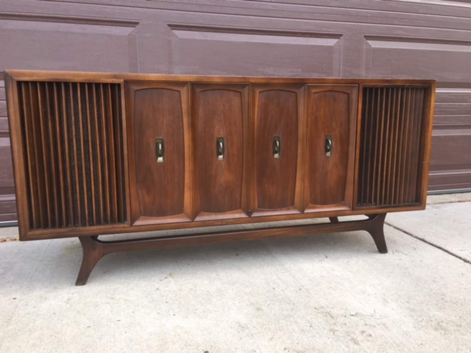 Mcm Zenith Stereo Console Apartment Therapy S Bazaar Turntable works and sounds great. usd