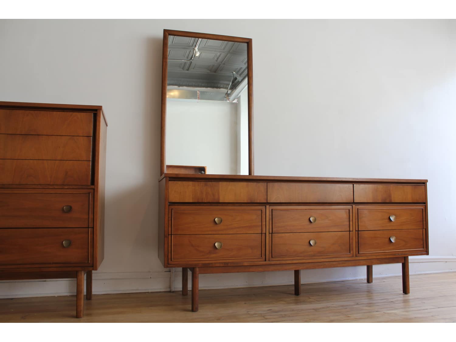 Mid Century Modern Dixie Dresser Set Apartment Therapy S Bazaar