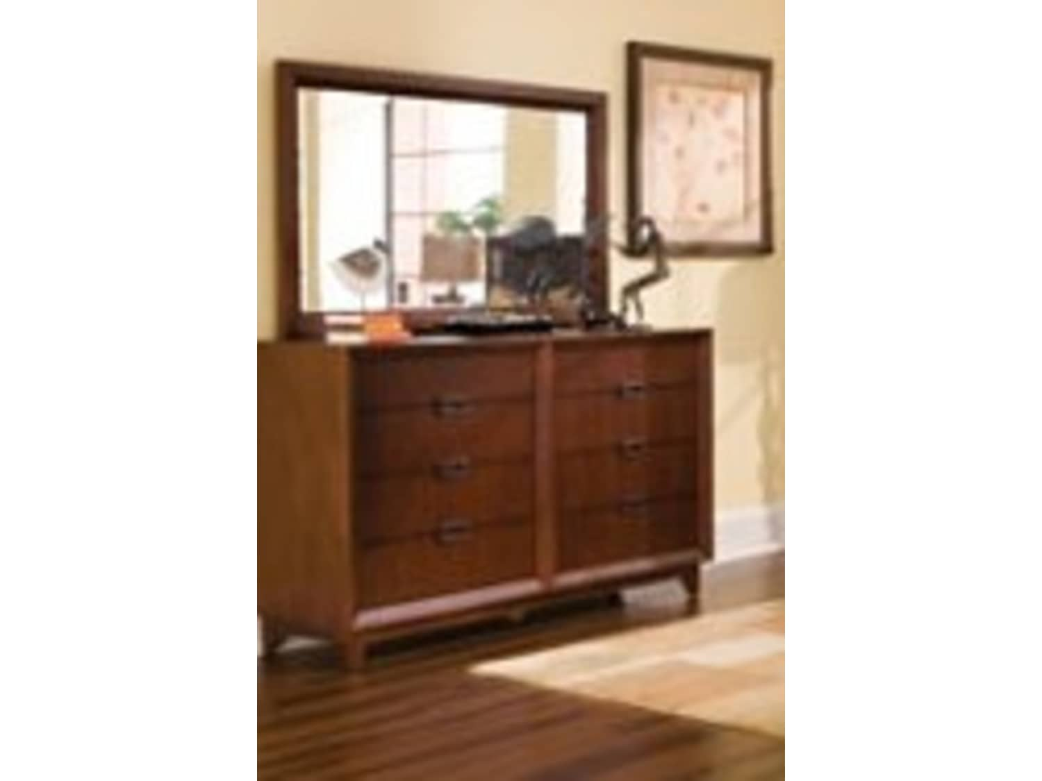 Raymour Flanigan Vista Dresser And Vista Mirror Apartment