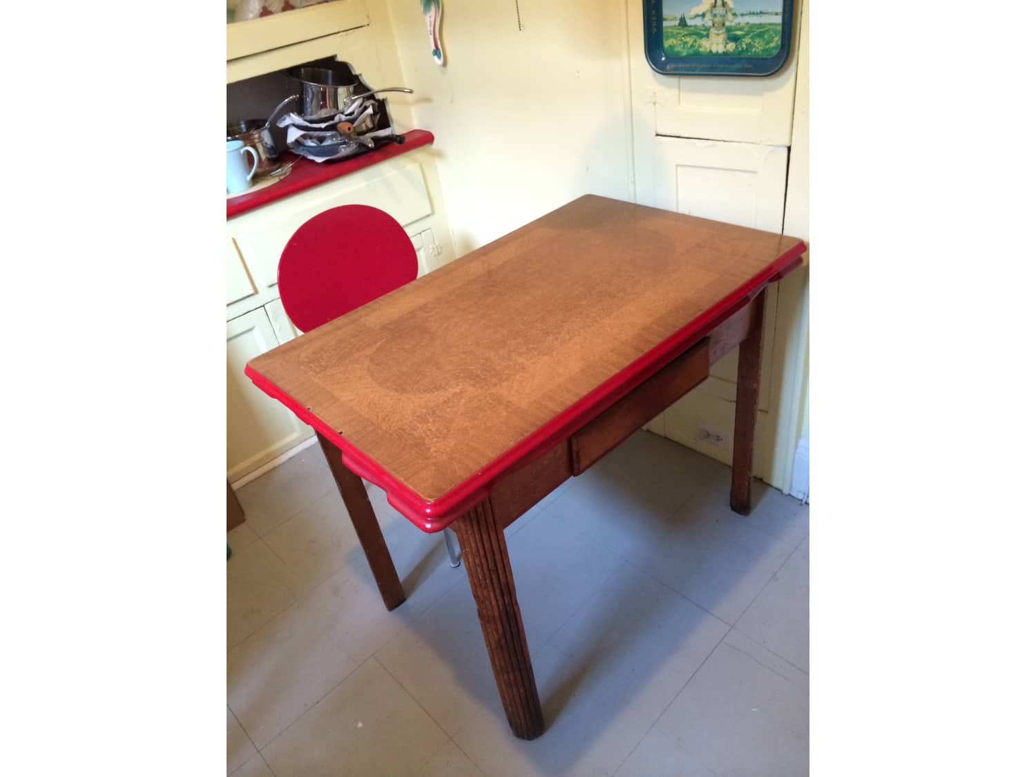 Vintage Enamel Top Kitchen Table W 4 Free Chairs Apartment Therapy S Bazaar