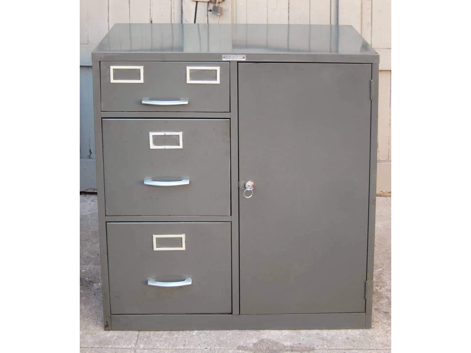 Mid century locking 3 drawer file cabinet w/safe ...