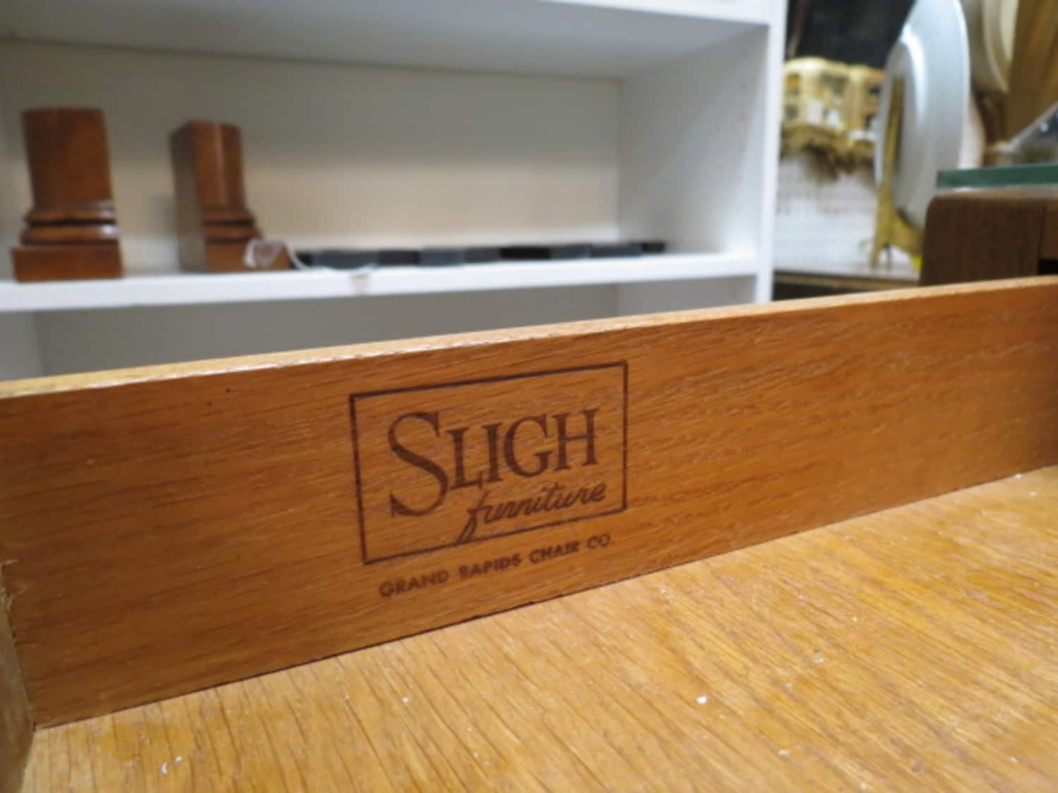 Vintage Mcm Walnut Sligh Credenza Buffet Dresser Apartment