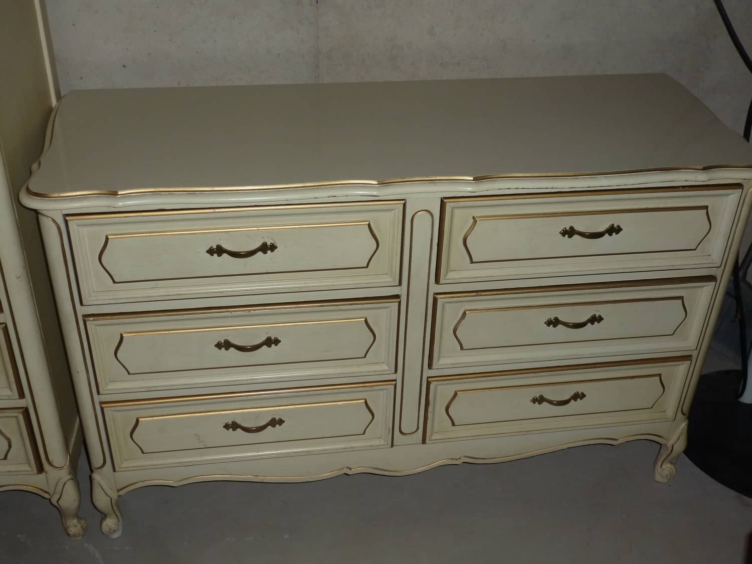 Vintage 70s Henry Link French Provincial Bed Set Apartment