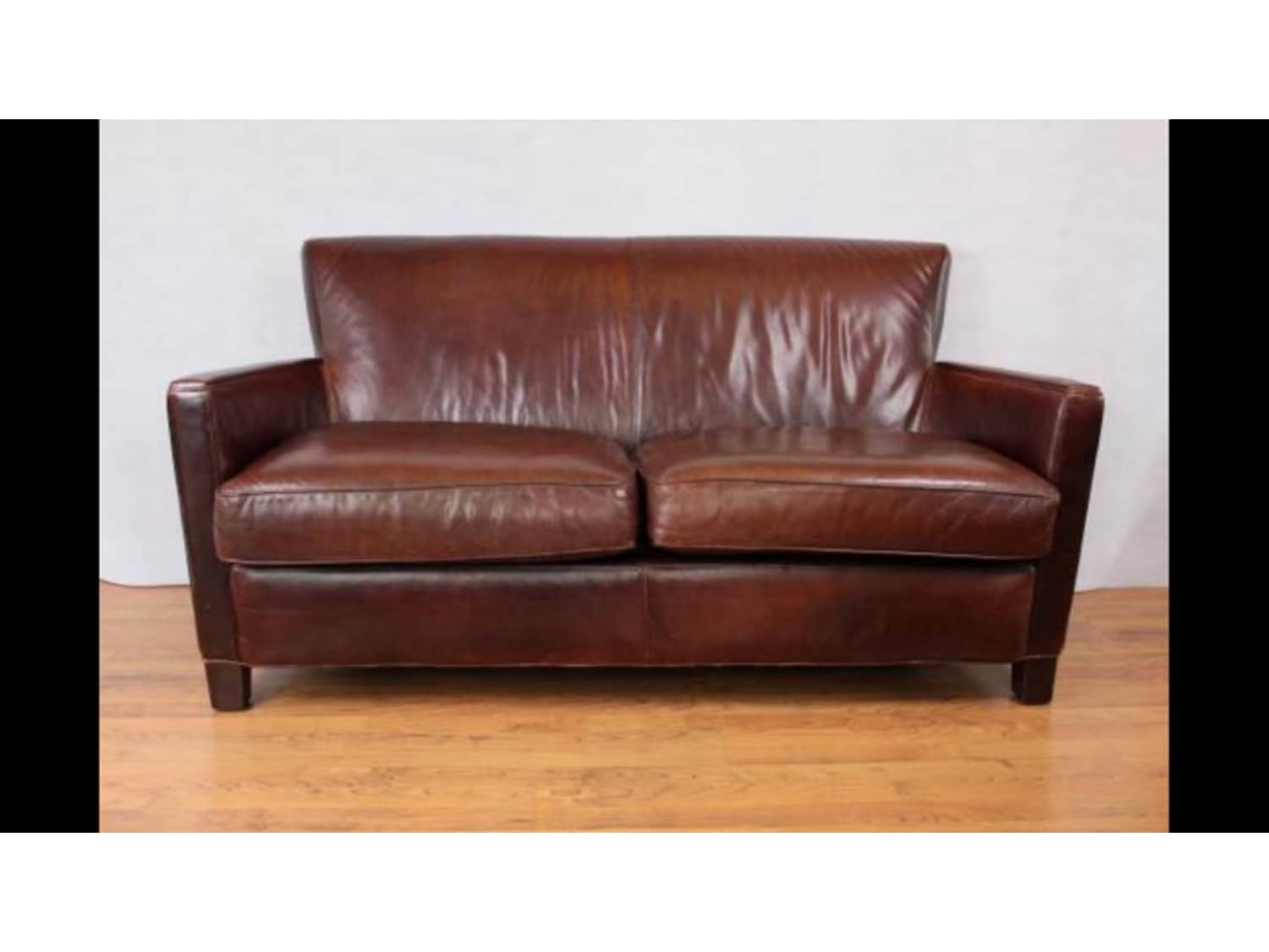Crate And Barrel Briarwood Leather Sofa Couch Apartment