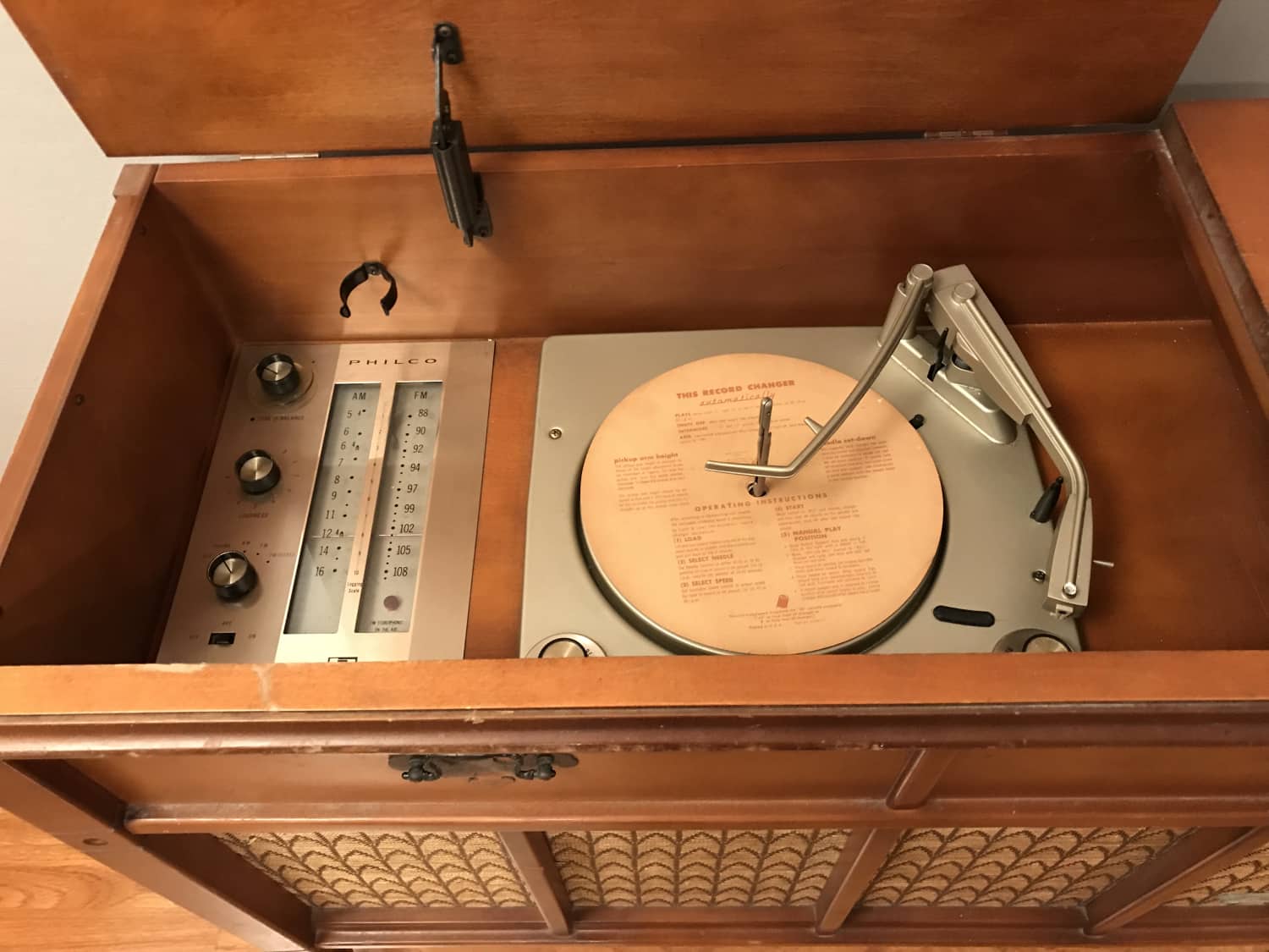 Vintage Philco Record Player Radio In A Console Ca Apartment