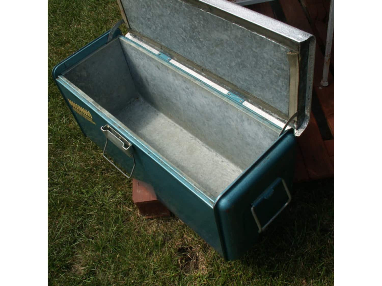 vintage thermaster cooler